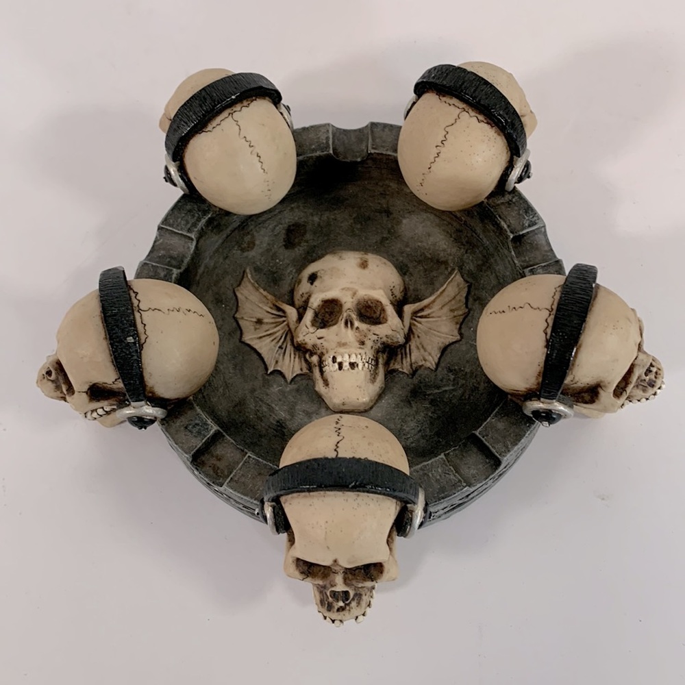 Pacific Giftware Gothic Halloween Unique Skulls With Headphones Wings Ashtray